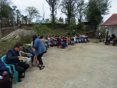 community lunch and fellowship on Plebiscite day on Chedema camp grounds 