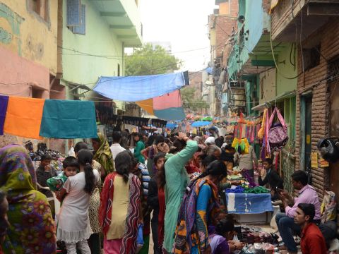 A view of Shadipur Shani Bazaar, 2015, Photo by: Shorbori Purkayastha