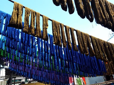 Dyeing thread