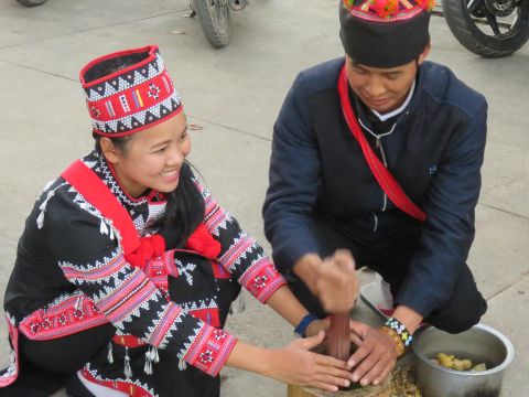 Preparing Lahu Ethnic's Food