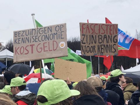 Left: Cutting back on the knowledge economy costs money. Right: Fascists are afraid of knowledge. Photo: Marije ten Brink