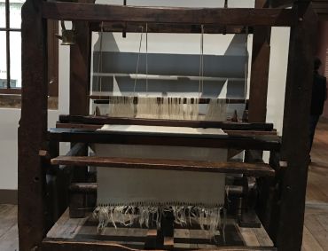 Comparing Leiden and Amarapura (Myanmar): Handloom weaving